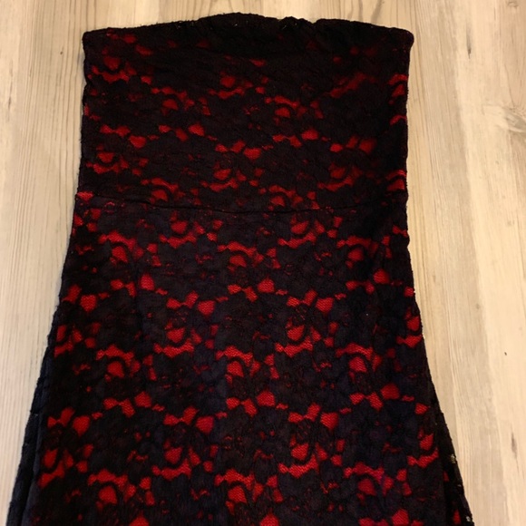 Express Dress - Picture 3 of 7